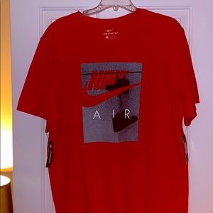 Nike men’s red t shirt